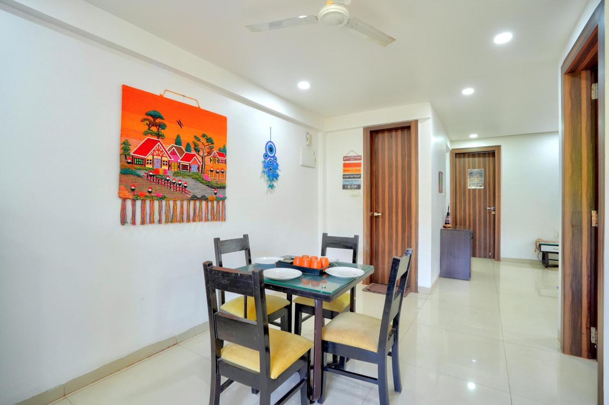 Luxurious Nirvana Apartments Вагатор Экстерьер фото
