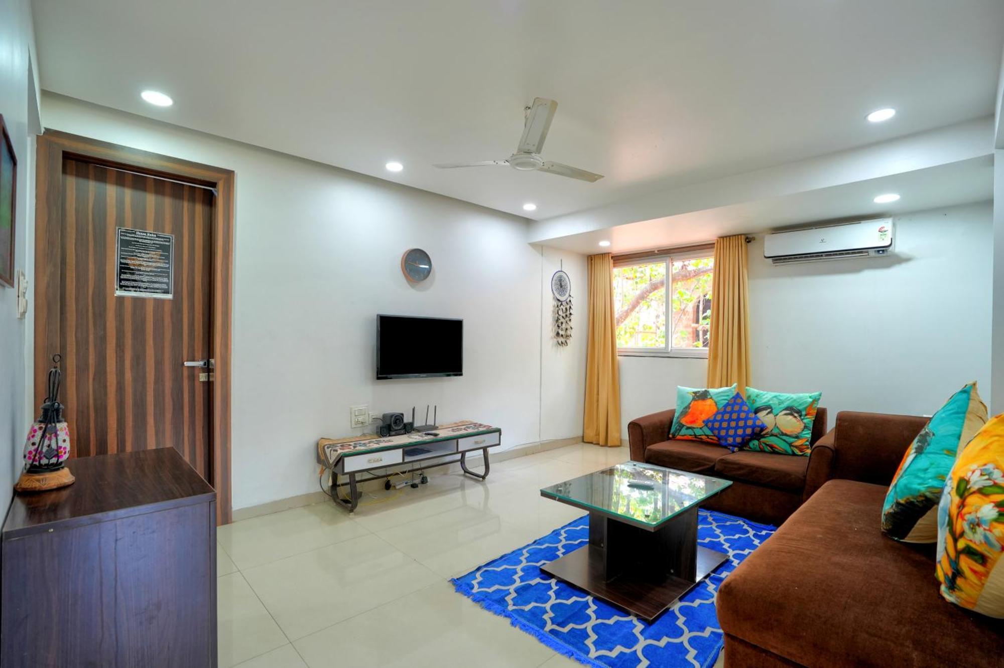 Luxurious Nirvana Apartments Вагатор Экстерьер фото