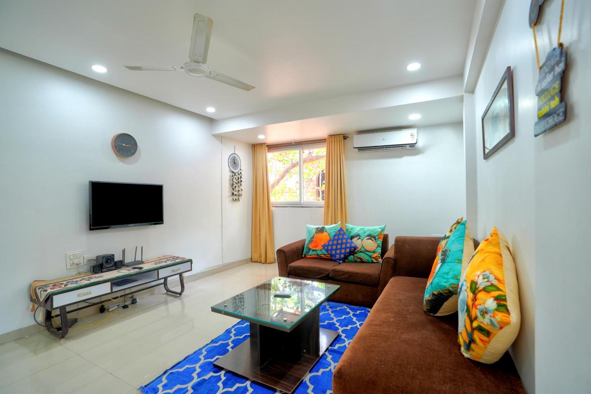 Luxurious Nirvana Apartments Вагатор Экстерьер фото